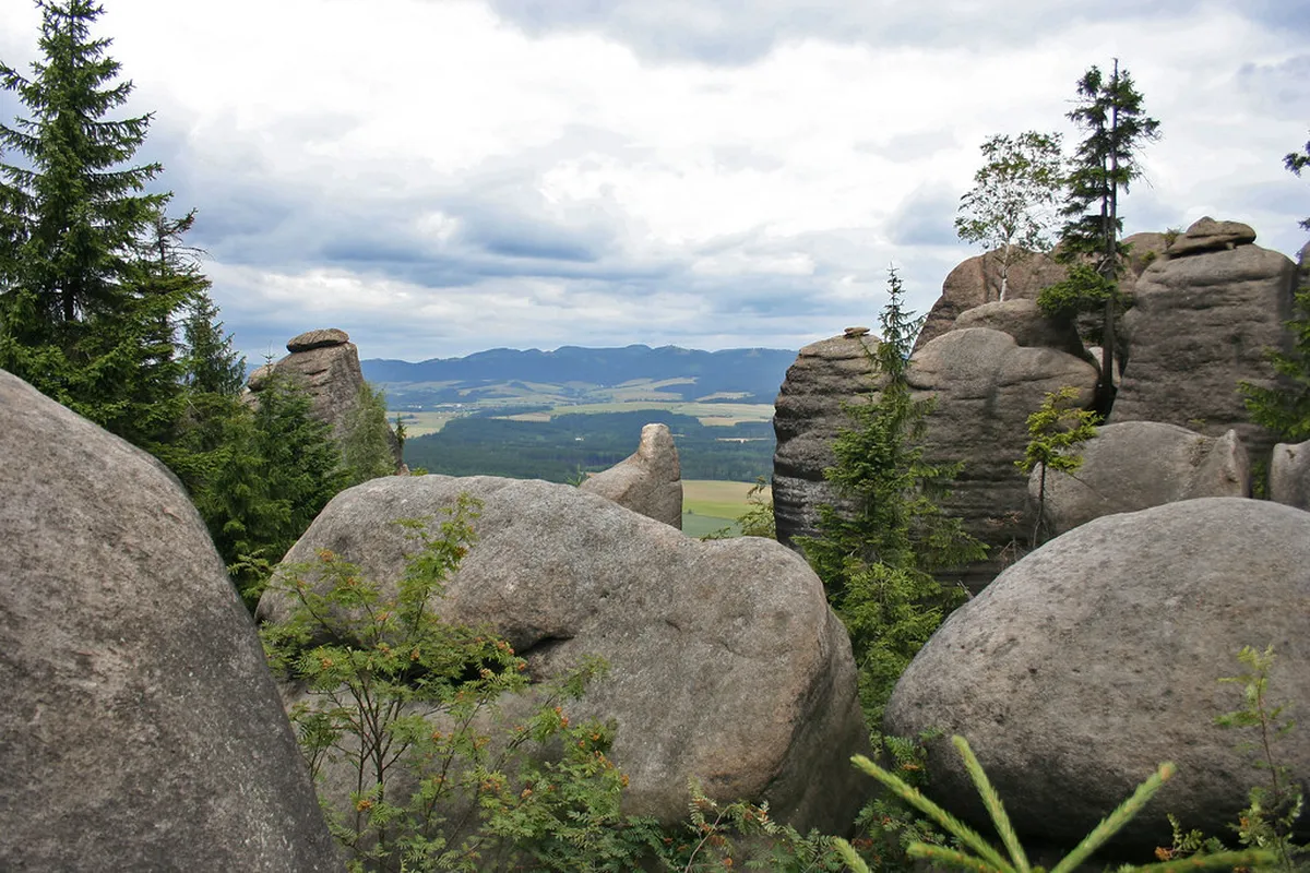 Adrspach Teplice Rocks Travel Guide: 10 Best Sights